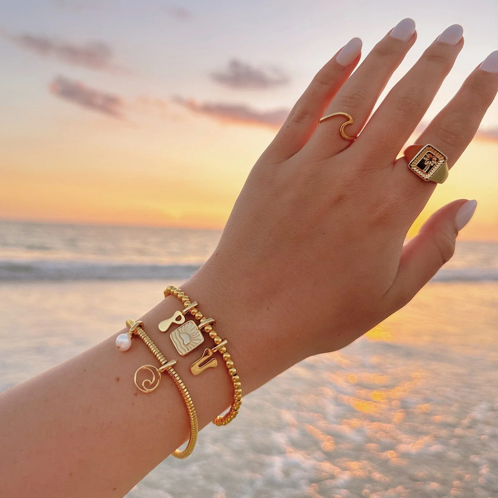 Harper Disc Bead Stretch Bracelet - Image 3